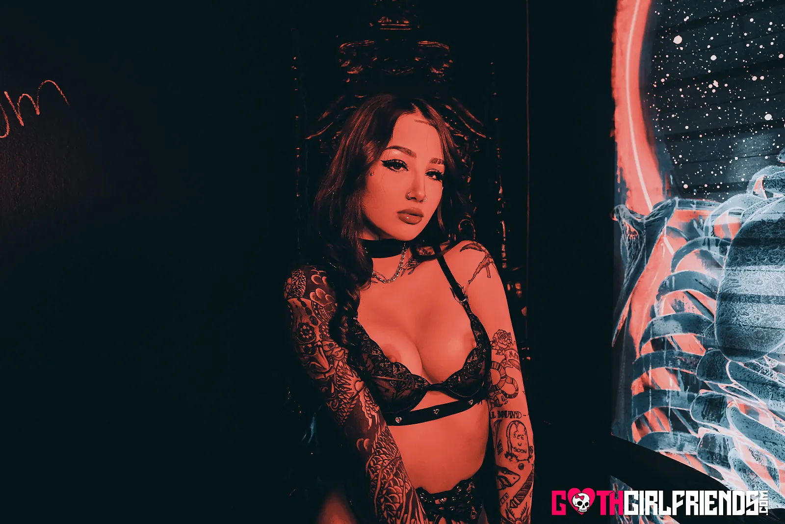 Valerica Steele - Valerica Steele's Wet and Wild Comeback | Picture (9)